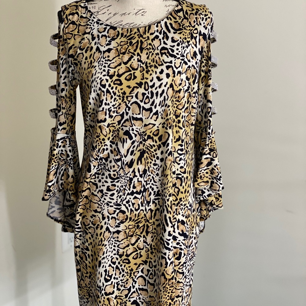 (NWOT) GORGEOUS Daytime and/or Evening Dress
